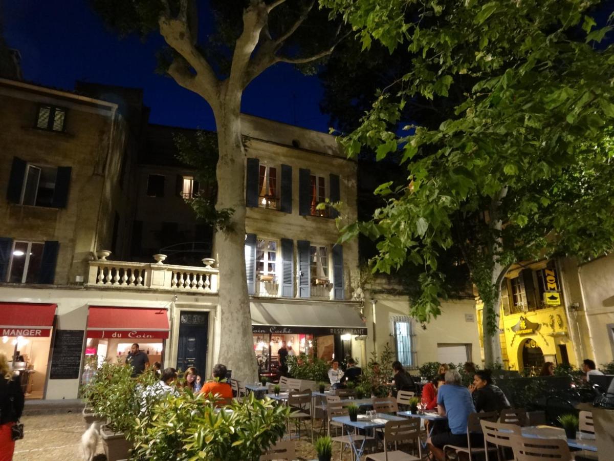 Aux Demoiselles D'Avignon Exterior foto